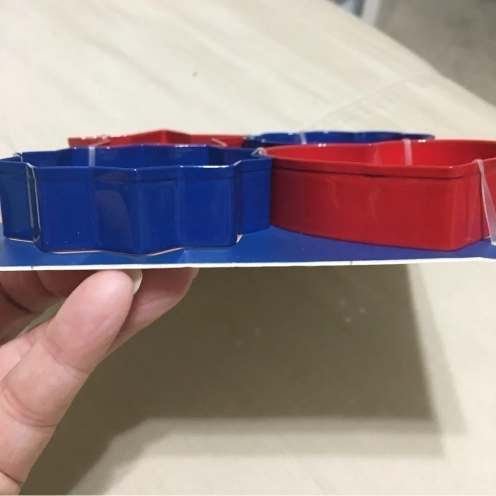 Set of 4 holiday cookie cutters